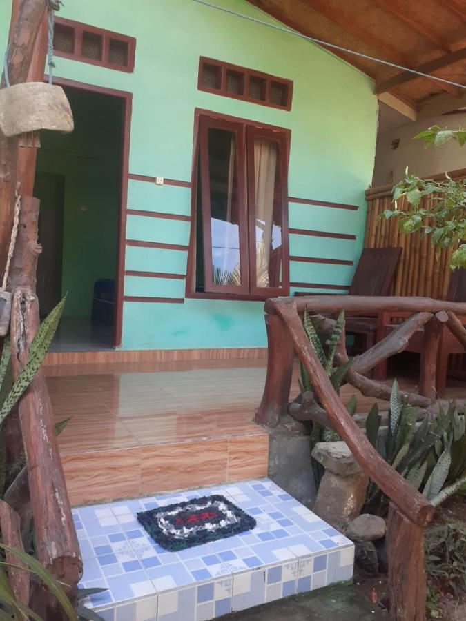 Nadil Homestay Kuta  Екстер'єр фото