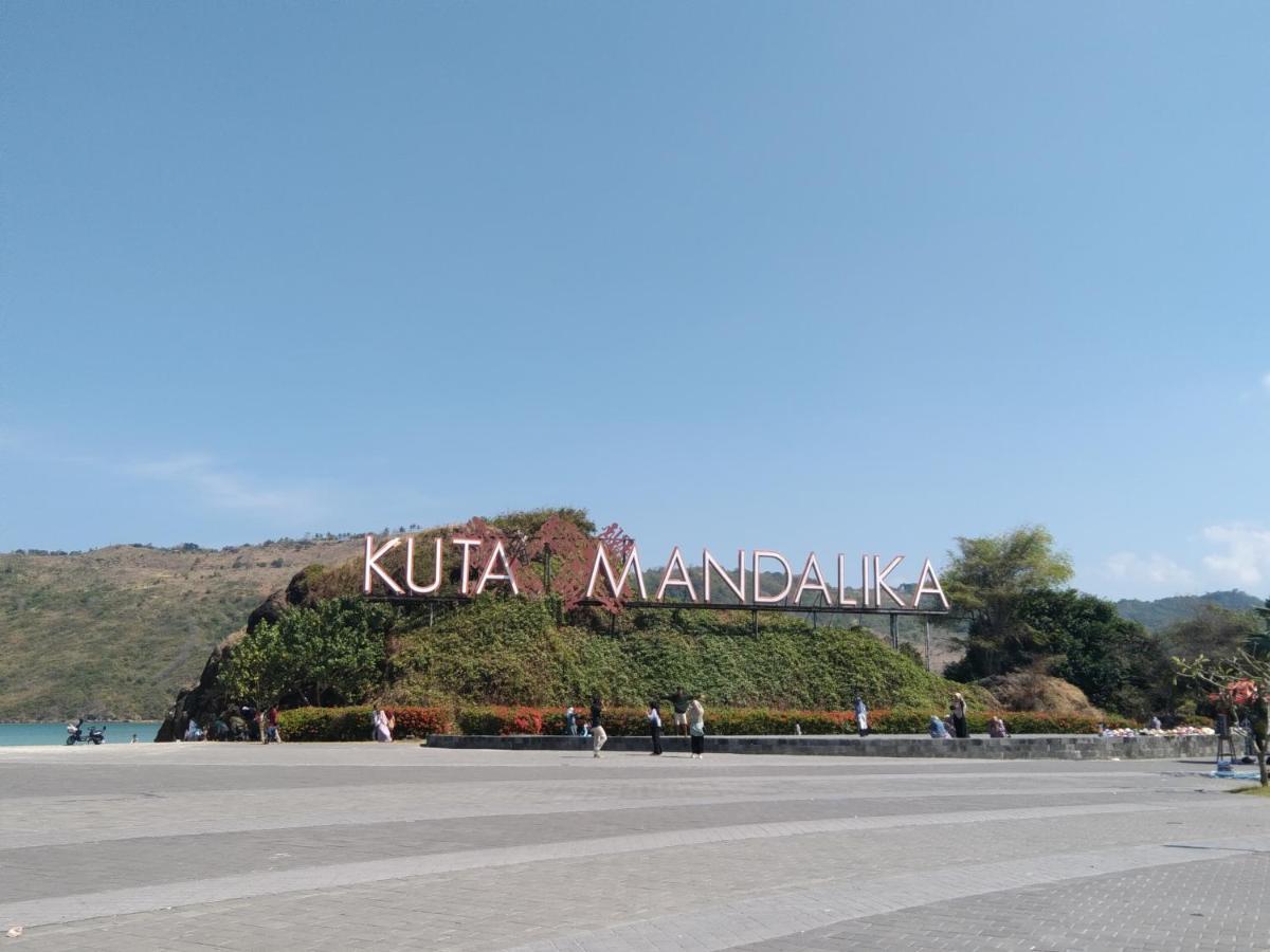 Nadil Homestay Kuta  Екстер'єр фото